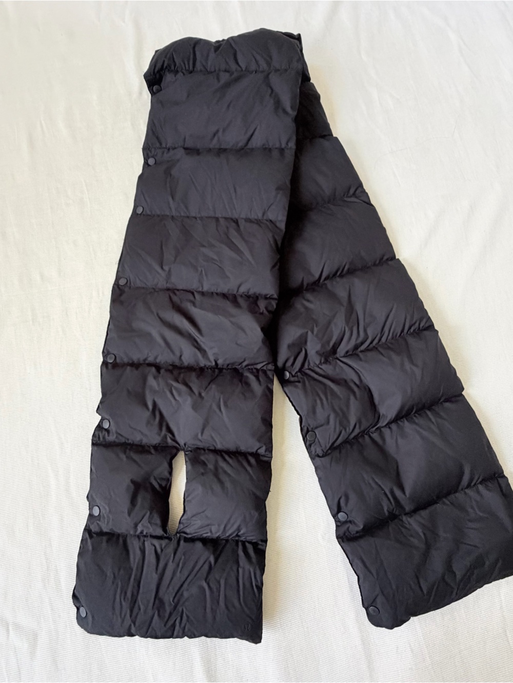 Lululemon Black Wunder Puff Scarf Down Wrap Puffer Warm Light OS New